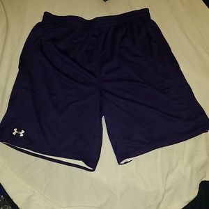 Womens XL Under Armour reversible shorts New